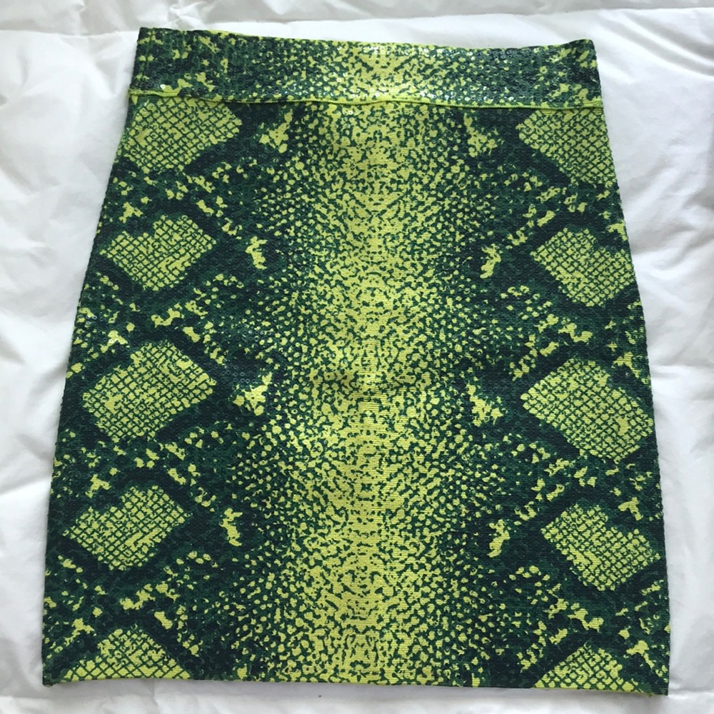 BCBG Max Azria Snake Skin Print Mini Skirt